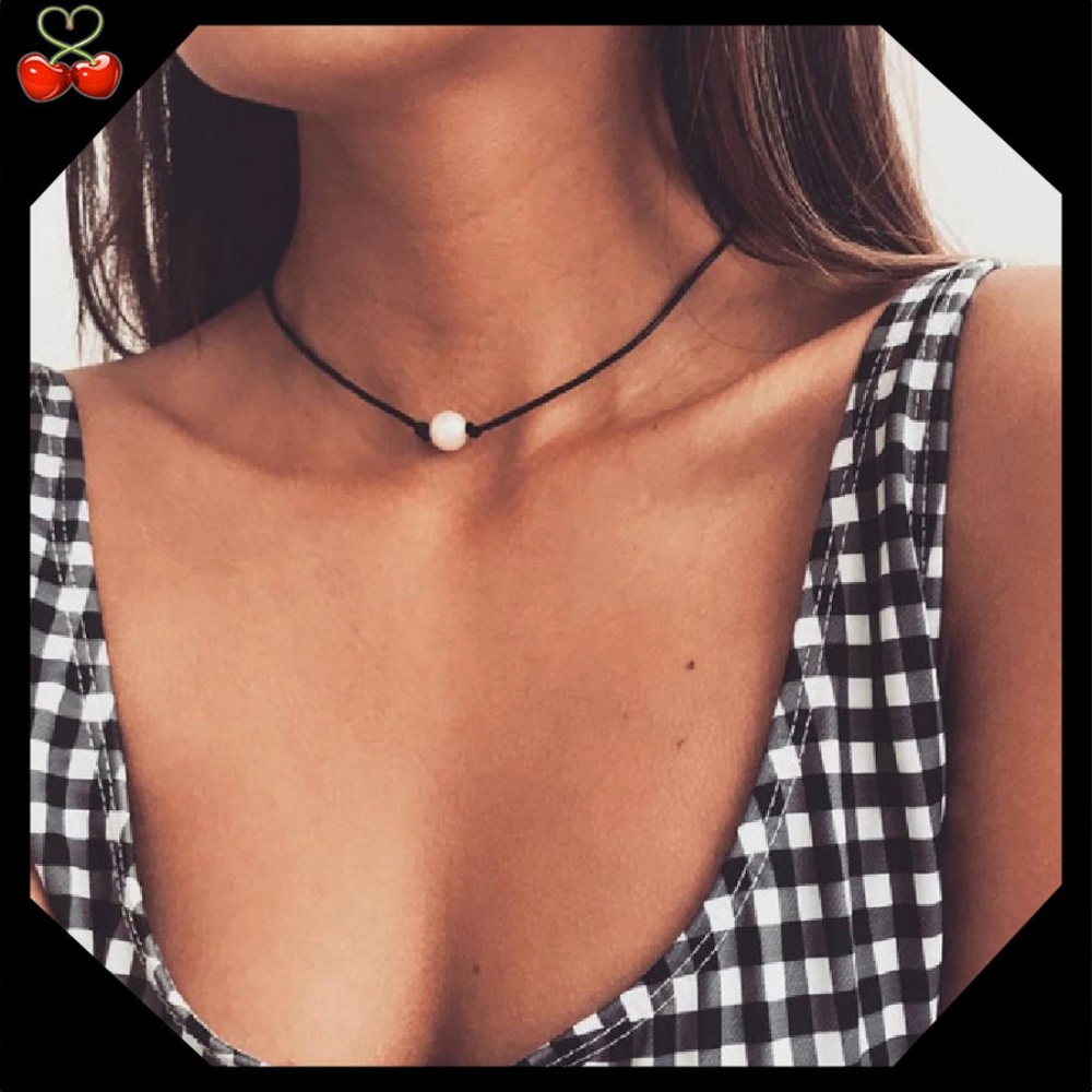 2/$25🍒 FIONA Pearl Knot Black Choker